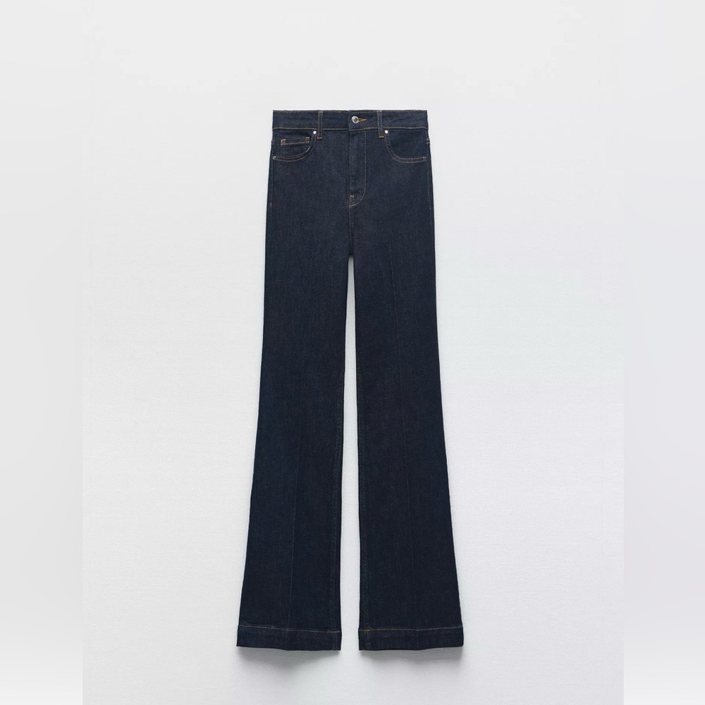 Z1975 High Rise Flared Jeans